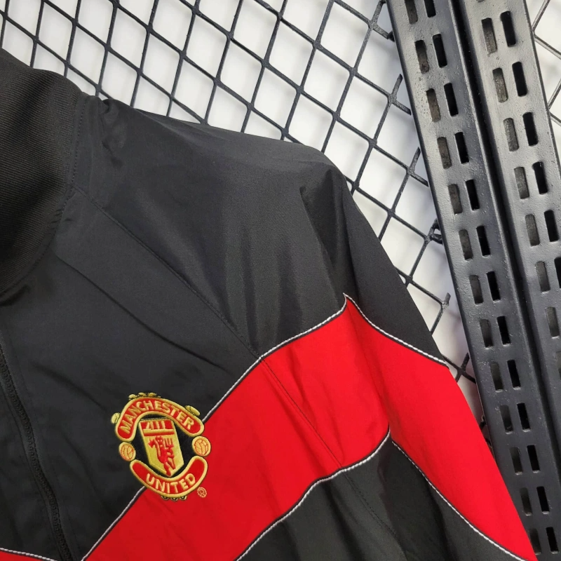 Corta Vento Oficial do Manchester United 25/26