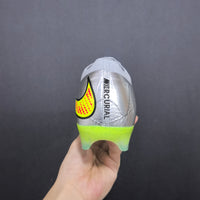 CHUTEIRA NIKE MERCURIAL HYPERVENOM LIQUID DIAMOND NJR