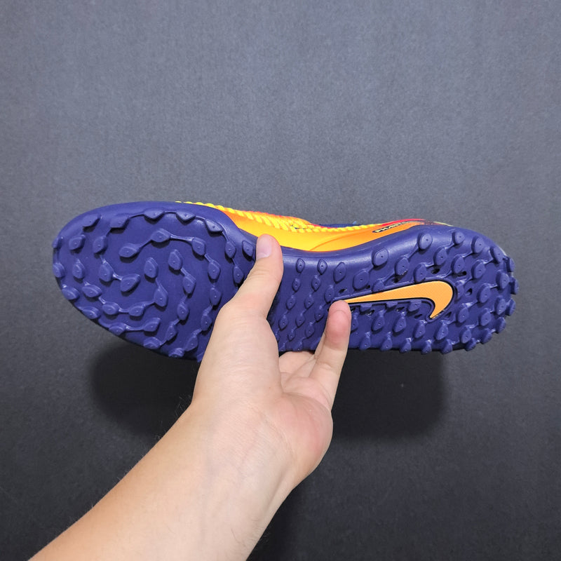 Chuteira Nike Phantom 6 Elite Society TF