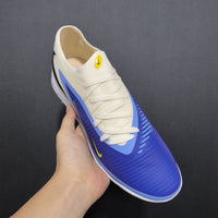 Chuteira Society Nike Phantom 6 Academy TF