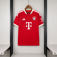 Camisa Oficial do Bayern de Munique l 26/27 - Torcedor
