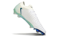Chuteira Nike Phantom GX2 Elite Campo FG "Chromatic"