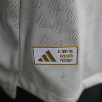 Camisa Oficial do Liverpool 25/26 - Manga Longa