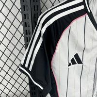 Camisa Oficial da Juventus 25/26 - Us Pack Baseball