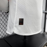 Camisa Oficial do Liverpool 25/26 - Manga Longa