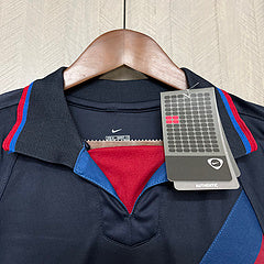 Camisa Retrô do Barcelona 2002/2003 - Versão Retrõ